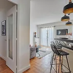 Superb Apartment In The Heart Of The 16Th District