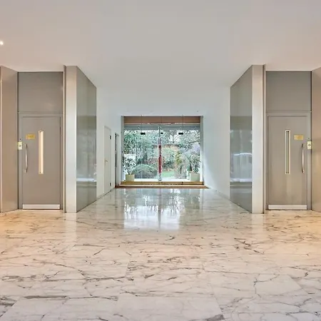 Superb In The Heart Of The 16th District Apartment *